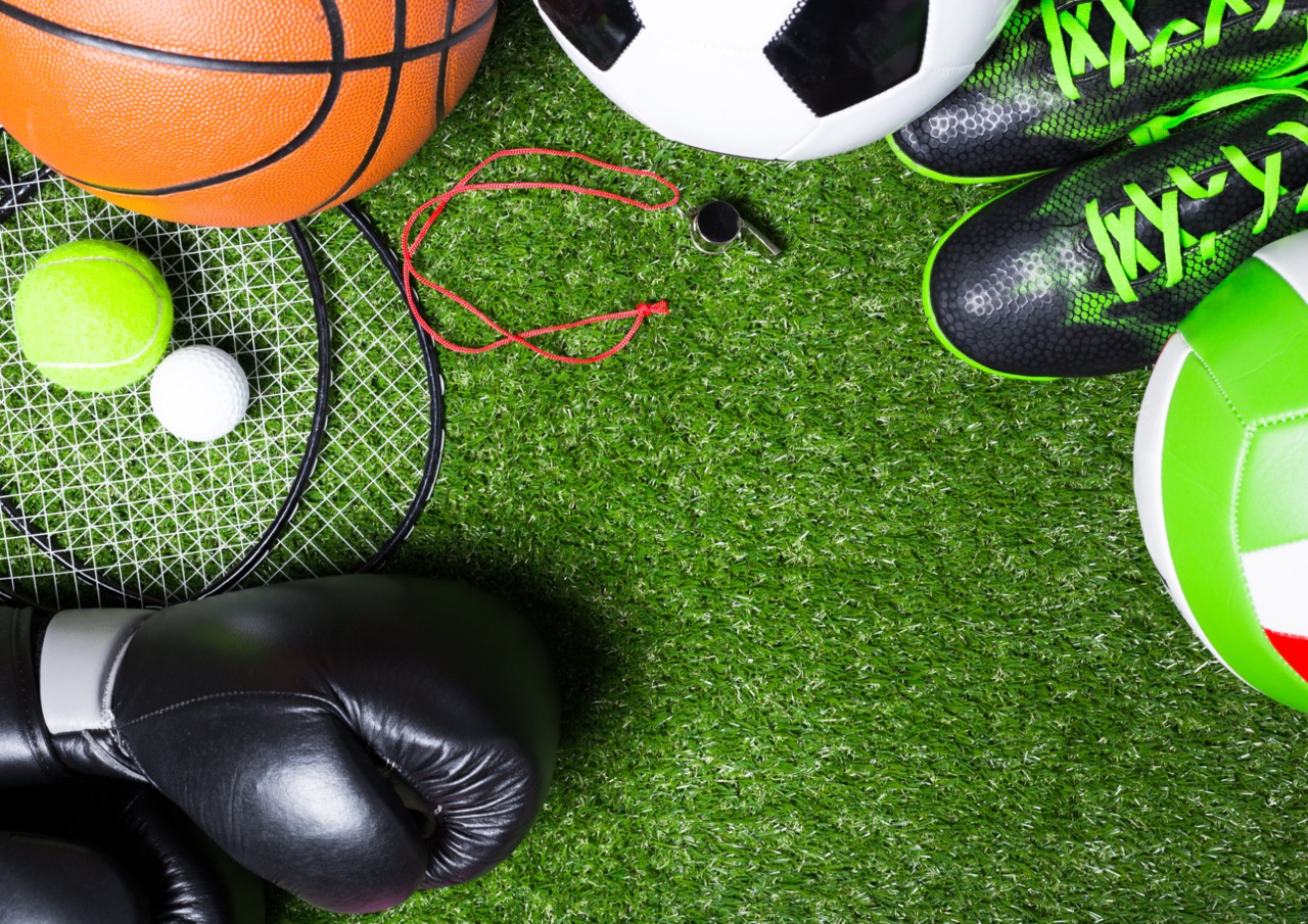 BALLEN IN DE LUCHT — en met volle overtuiging